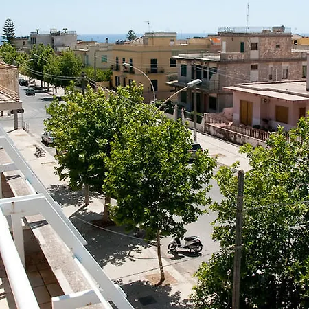 Bed & Breakfast Blu Bar 2*